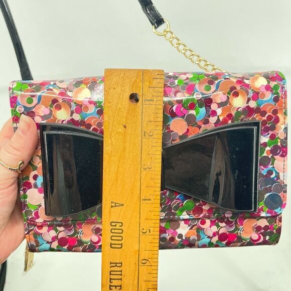 Betsey Johnson Womens Clutch Sling Bag Multicolor Gold Chain Bowknot Adjustable - Picture 9 of 15